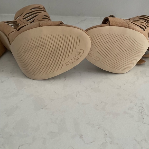 Guess Sandal - Picture 6 of 7